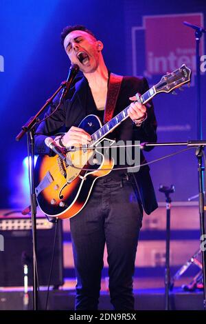 ASAF Avidan tritt während eines Konzerts auf, um sein neues Album "Gold Shadow" am 09. Januar 2015 im französischen Radiosender France Inter im Maison de la Radio in Paris zu promoten. Foto von Aurore Marechal/ABACAPRESS.COM Stockfoto