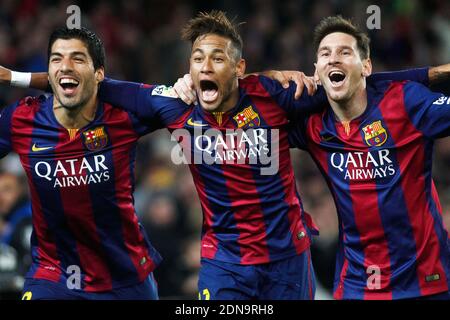 Lionel Messi (FC Barcelona) feiert mit seinem Teamkollegen Neymar da Silva Jr (FC Barcelona) und Luis Suarez (FC Barcelona), nachdem er am 11. januar 2015 beim Fußballspiel der La Liga zwischen FC Barcelona und Atletico de Madrid im Camp Nou Stadion in Barcelona, Spanien, Punkten konnte. Foto von Giuliano Bevilacqua/ABACAPRESS.COM Stockfoto