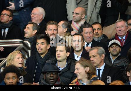 Nicolas Sarkozy, David Beckham, Sir Alex Ferguson, Youri Djorkaeff, Jamel Debbouze, Claire Chazal, Francois Poivre d'Arvor, Lilian Thuram und Pierre Sarkozy beim vierten Fußballspiel der UEFA Champions League, Paris Saint-Germain gegen Chelsea FC im Parc des Princes Stadion in Paris, Frankreich am 17. Februar 2015. Foto von Christian Liewig/ABACAPRESS.COM Stockfoto