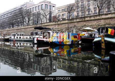 Illustration der Entdeckung auf dem Ariane-Boot des unterirdischen Teils des Kanals Saint Martin, zwischen dem Hafen des Arsenals und dem Tempel Faubourg du, in Paris, am 26. Februar 2015. Foto von Stephane Lemouton/ABACAPRESS.COM Stockfoto