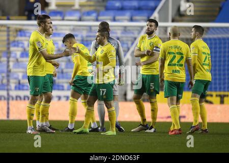 Reading, Großbritannien. Dezember 2020. Die Norwich Spieler vor dem Sky Bet Championship Spiel im Madejski Stadion, Reading (Foto von Paul Chesterton/Focus Images/Sipa USA) 16/12/2020 Kredit: SIPA USA/Alamy Live News Stockfoto