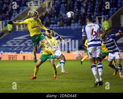 Reading, Großbritannien. Dezember 2020. Todd Cantwell von Norwich Kopf für Ziel während des Sky Bet Championship Spiel im Madejski Stadion, Reading (Foto von Paul Chesterton/Focus Images/Sipa USA) 16/12/2020 Kredit: SIPA USA/Alamy Live News Stockfoto