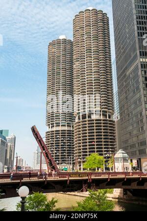 Blick auf Chicago Downtown am Chicago River, Illinois, USA Stockfoto