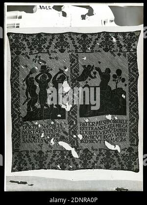 Wilhelm Weimar, Filetstickerei, Teil eines Hungertuchs, Glasnegativ, schwarz-weiß Negativ-Verfahren, gesamt: Höhe: 23.8 cm; Breite: 17.8 cm, nummeriert: Oben links: In schwarzer Tinte: 2308. Werk der angewandten Kunst (Leinen, Stoff), florale Ornamente, Geißelung Christi, Buchstaben, Alphabet, Schrift, Christus auf dem Ölberg Stockfoto