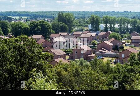 Libercourt (Nordfrankreich): Häuser im modernen Bergbauviertel „CITE 1940“, ehemalige Bergarbeiterhäuser. Diese Bergbauregion Nord-Pas-de-Calais ist reg Stockfoto