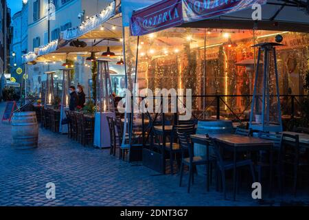 Rom, Italien: Leere Tische eines Restaurants, piazza Navona. ©Andrea Sabbadini Stockfoto