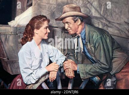 Filmstill aus 'Bend of the River' mit Julie Adams, James Stewart, Arthur Kennedy und Rock Hudson. Stockfoto