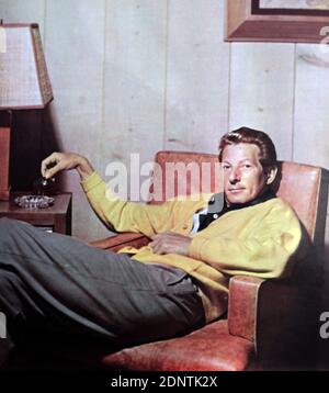 Foto von Danny Kaye (1911-1987) auf dem Set von 'Hans Christian Andersen'. Stockfoto