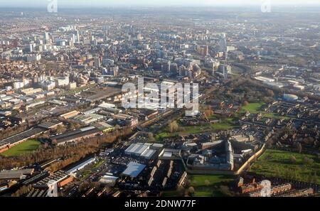 Luftaufnahme der Skyline von Leeds vom HMP Leeds (Armley Prison) West Yorkshire, Großbritannien Stockfoto