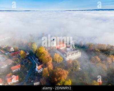 Bernried am Starnberger See im Nebel, Oberbayern, Bayern, Deutschland, Europa Stockfoto