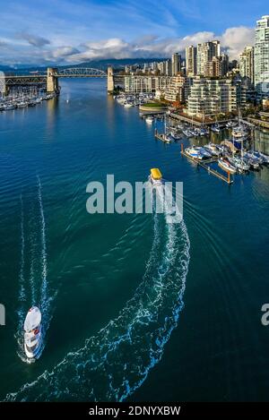 Passagierfähren, False Creek, West End, Vancouver, British Columbia, Kanada Stockfoto