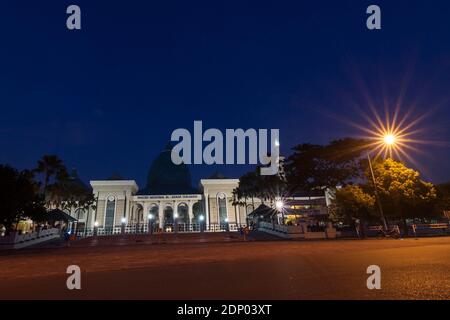 Al Akbar große Moschee in Surabaya, Ost-Java. Stockfoto