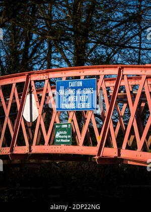 Red Footbridge, Port Meadow, Themse, Thames Path, Oxford, Oxfordshire, England, Großbritannien, GB. Stockfoto