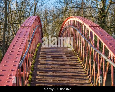 Red Footbridge, Port Meadow, Themse, Thames Path, Oxford, Oxfordshire, England, Großbritannien, GB. Stockfoto