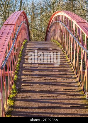 Red Footbridge, Port Meadow, Themse, Thames Path, Oxford, Oxfordshire, England, Großbritannien, GB. Stockfoto