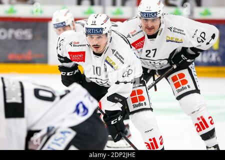 Biel, Schweiz. Dezember 2020. 18. Dezember 2020, Biel, Tissot Arena, Nationalliga: EHC Biel-Bienne - HC Lugano, # 10 Alessio Bertaggia (Lugano) Quelle: SPP Sport Pressefoto. /Alamy Live Nachrichten Stockfoto