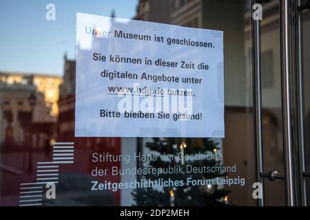 Leipzig, Deutschland, 12-16-2020, leer stehende Restaurants und Geschäfte in der Innenstadt wegen Corona/ Museum 'Forum für Zeitgeschichte' Stockfoto