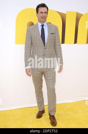 Jon Hamm nimmt an der Premiere von Minions Teil, die am Samstag, 27. Juni 2015, im Shrine Auditorium in Los Angeles, CA, USA, stattfand. Foto von Lionel Hahn/ABACAPRESS.COM Stockfoto