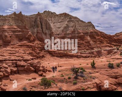 Wanderer auf dem Angel's Palace Trail, Kodachrome Basin State Park, Cannonville, Utah. Stockfoto