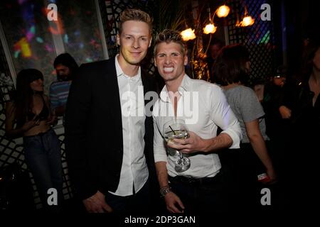 Matthieu Delormeau und Benoit Dubois nehmen an der Eröffnungsfeier der Villa Schweppes Teil, die am 16. April 2015 im Maxim in Paris, Frankreich, stattfand. Foto von Jerome Domine/ABACAPRESS.COM Stockfoto