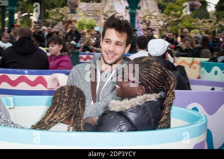 Damien Lauretta zu Besuch während der Kampagne Secours Populaire 'Summer Vacation 2015' in Disneyland Paris, Marne-La-Vallee bei Paris, Frankreich am 16. Mai 2015. Foto von Audrey Poree/ABACAPRESS.COM Stockfoto