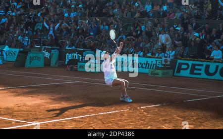 Jim Courier Gewinner der French Tennis Open der USA gegen Andre Agassi im Roland-Garros Stadion, Paris, Frankreich am 27. Mai 1991. Foto von Henri Szwarc/ABACAPRESS.COM Stockfoto