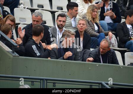 Bastian Schweinsteiger beim Spiel von Ana Ivanovic in Serbien während der 1/8 Runde der French Tennis Open 2015 im Stadion Roland-Garros, Paris, Frankreich am 31. Mai 2015. Foto von Henri Szwarc/ABACAPRESS.COM Stockfoto