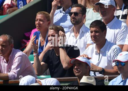 Bastian Schweinsteiger beim Finale 1/2 der French Tennis Open 2015 im Stadion Roland-Garros, Paris, Frankreich, am 4. Juni 2015, beobachtet Ana Ivanovic, die Verliererin der Serbin Ana Ivanovic. Foto von Henri Szwarc/ABACAPRESS.COMd Stockfoto