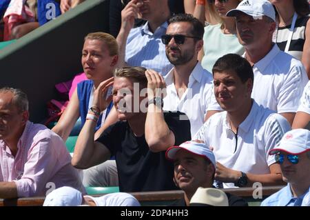 Bastian Schweinsteiger beim Finale 1/2 der French Tennis Open 2015 im Stadion Roland-Garros, Paris, Frankreich, am 4. Juni 2015, beobachtet Ana Ivanovic, die Verliererin der Serbin Ana Ivanovic. Foto von Henri Szwarc/ABACAPRESS.COMd Stockfoto