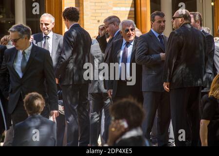 Dominique Strauss-Kahn bei der Beerdigung von Emmanuel Limido in der Saint-Honore d'Eylau Kirche in Paris, Frankreich am 8. Juni 2015. Foto von Axel Renaud/ABACAPRESS.COM Stockfoto