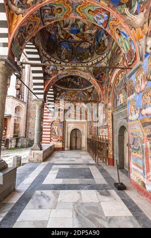 Rila Kloster, Kloster des Heiligen Ivan von Rila, Kloster mit Wandmalereien der Hauptkirche, Kyustendil Provinz, Bulgarien, Südosteuropa, Europa Stockfoto