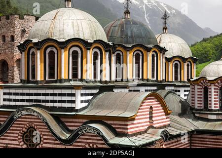 Rila Kloster, Kloster des Heiligen Ivan von Rila, Kuppeln der Hauptkirche, Kyustendil Provinz, Bulgarien, Südosteuropa, Europa Stockfoto