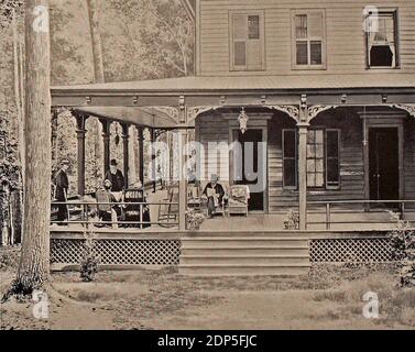 Auf der Piazza - General Grant, Doctors Douglas und Shrady, und Mrs. Grant bilden die Gruppe Stockfoto