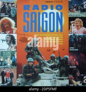 Radio Saigon Vol.1 - Buoys, Cuby & The Blizzards, Pretty Things, The Nice, Blood Sweat & Tears, Super Sister, Lovin' Löffel, The 5 Americans, Vanilla Fudge, Booker T & The M - Vintage Vinyl Album Cover Stockfoto