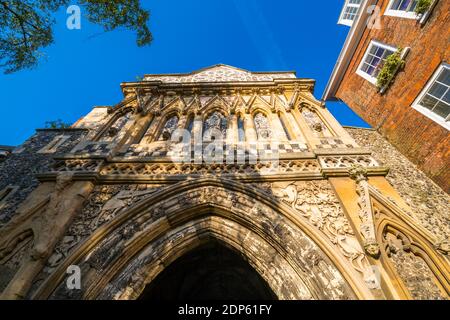 Außenansicht des Ethelbert Tor, Norfolk, England, Vereinigtes Königreich, Europa Stockfoto