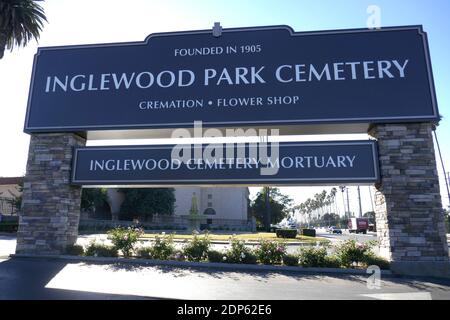 Inglewood, Kalifornien, USA 18. Dezember 2020 EIN allgemeiner Blick auf die Atmosphäre auf dem Inglewood Park Cemetery am 18. Dezember 2020 in Inglewood, Kalifornien, USA. Foto von Barry King/Alamy Stockfoto Stockfoto