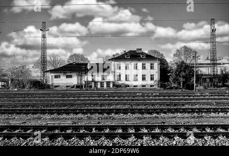 Bulgarien Dezember 2020: Der Fotojournalist Cliff Norton zeichnet seine Reise von Burgas nach Sofia auf, die eine Strecke von 340 Meilen zurücklegen kann.tatsächlich ist es eine sichere, komfortable und interessante Reise mit einer Reisezeit von 6 Stunden durch Städte, Städte, Dörfer und Bergtäler, viel Kultur auf dem Weg zu sehen. Eine Zugerfahrung, an die man sich erinnern sollte, die 26 Lev kostet, das sind 12.50 Pfund. Erstklassig. Clifford Norton Alamy Stockfoto