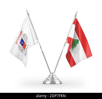 Libanon und Mayotte Tischflags isoliert auf weißem 3D-Rendering Stockfoto
