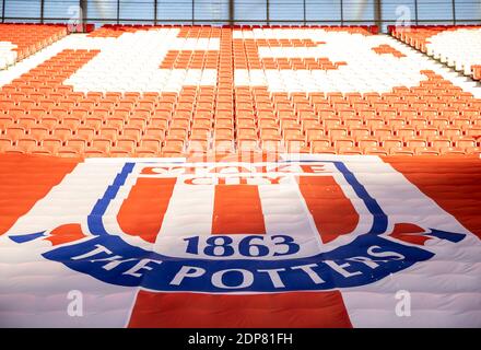 19. Dezember 2020; bet365 Stadium, Stoke, Staffordshire, England; English Football League Championship Football, Stoke City gegen Blackburn Rovers; EINE Flagge in den Tribünen Stockfoto