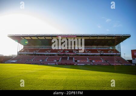 19. Dezember 2020; bet365 Stadium, Stoke, Staffordshire, England; English Football League Championship Football, Stoke City gegen Blackburn Rovers; blauer Himmel über dem Stadion Stockfoto