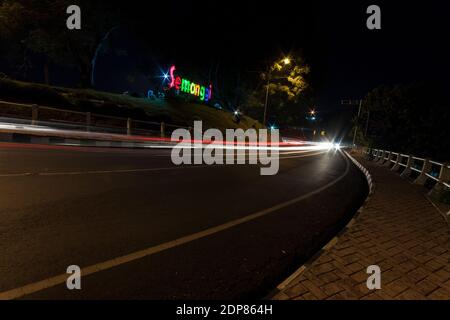 Die Semanggi-Brücke ist eine der Ikonen der Stadt Jember, Ost-Java Stockfoto