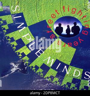 Simple Minds Street Fighting Years - Vintage Vinyl Schallplattencover Stockfoto