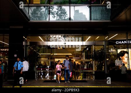 VIETNAM - HO-CHI-MINH DAS BOULIMIC Porträt der Metropole Ho Chi Minh City, die einen exponentiellen Wirtschaftsboom erlebt. Saigon Center Shopp Stockfoto