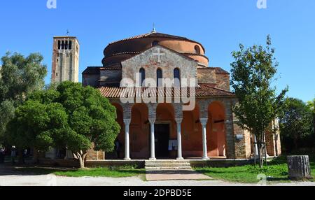 Santa Fosca Kathedrale auf der Insel Torcello, das älteste Gebäude in der Lagune. Stockfoto