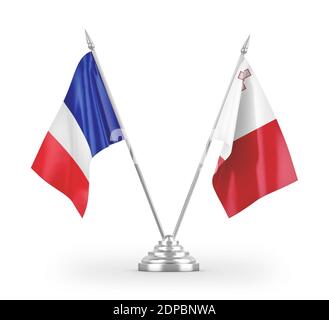 Malta und Frankreich Tischflaggen isoliert auf weißem 3D-Rendering Stockfoto