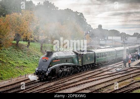 BR 'A4' 4-6-2 No. 60009 'Union of South Africa' fährt von Horsted Keynes mit der Bluebell Railway ab Stockfoto