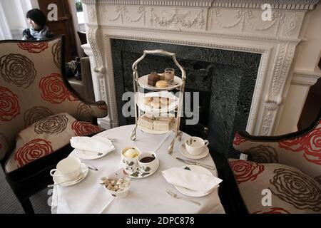 GROSSBRITANNIEN / England / London /Brown's Hotel Nachmittagstee im Browns Hotel in Mayfair, London, Großbritannien Stockfoto