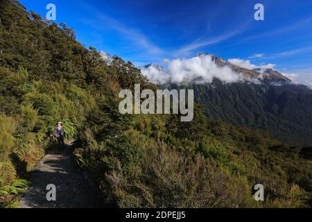 Key Summit ist ein beliebter Wanderweg für Besucher des Fiordland National Park in Neuseeland. Stockfoto