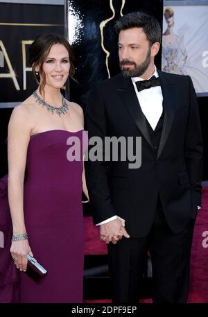 File photo : Jennifer Garner und Ben Affleck kommen am 24. Februar 2013 zu den 85. Academy Awards im Dolby Theater in Los Angeles, CA, USA. Affleck und Garner haben sich offiziell nur einen Tag nach ihrem 10. Hochzeitstag getrennt. Das Paar, das am 29. Juni 2005 heiratete, bestätigte, dass sie sich am Dienstag scheiden lassen. Foto von Lionel Hahn/ABACAPRESS.COM Stockfoto