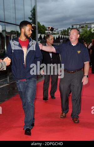 Anthony Sadler, einer von drei Amerikanern, der am 21. August einen Schützen davon abhielt, Hunderte im Thalys-Zug zu töten, besuchte die französische Premiere von Straight Outta Compton, die am 24. August 2015 im UGC Cine Cite Bercy in Paris, Frankreich, stattfand. Foto von Aurore Marechal/ABACAPRESS.COM Stockfoto